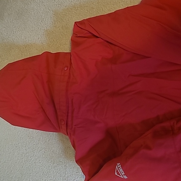 Mckinley Red Coat - Picture 10 of 10